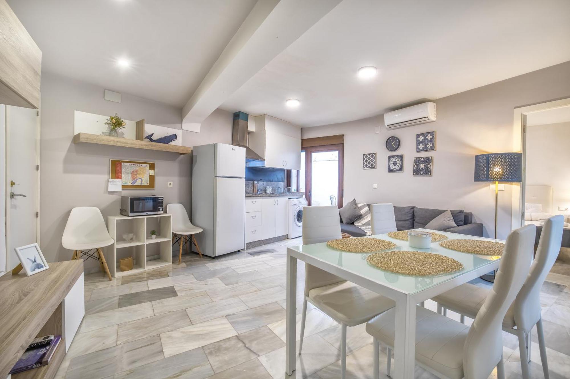 Appartement Encanto En La Juderia: Con Patio *
